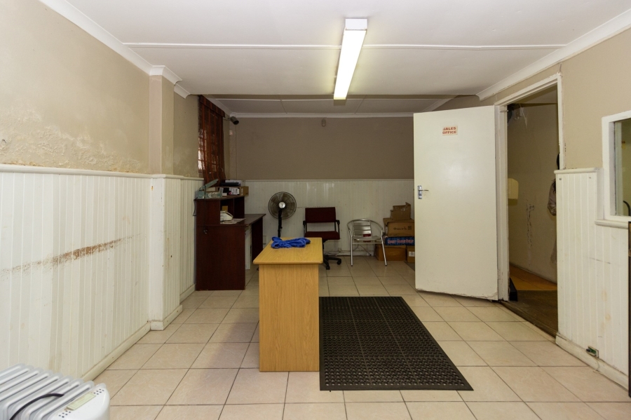 To Let commercial Property for Rent in Korsten Eastern Cape